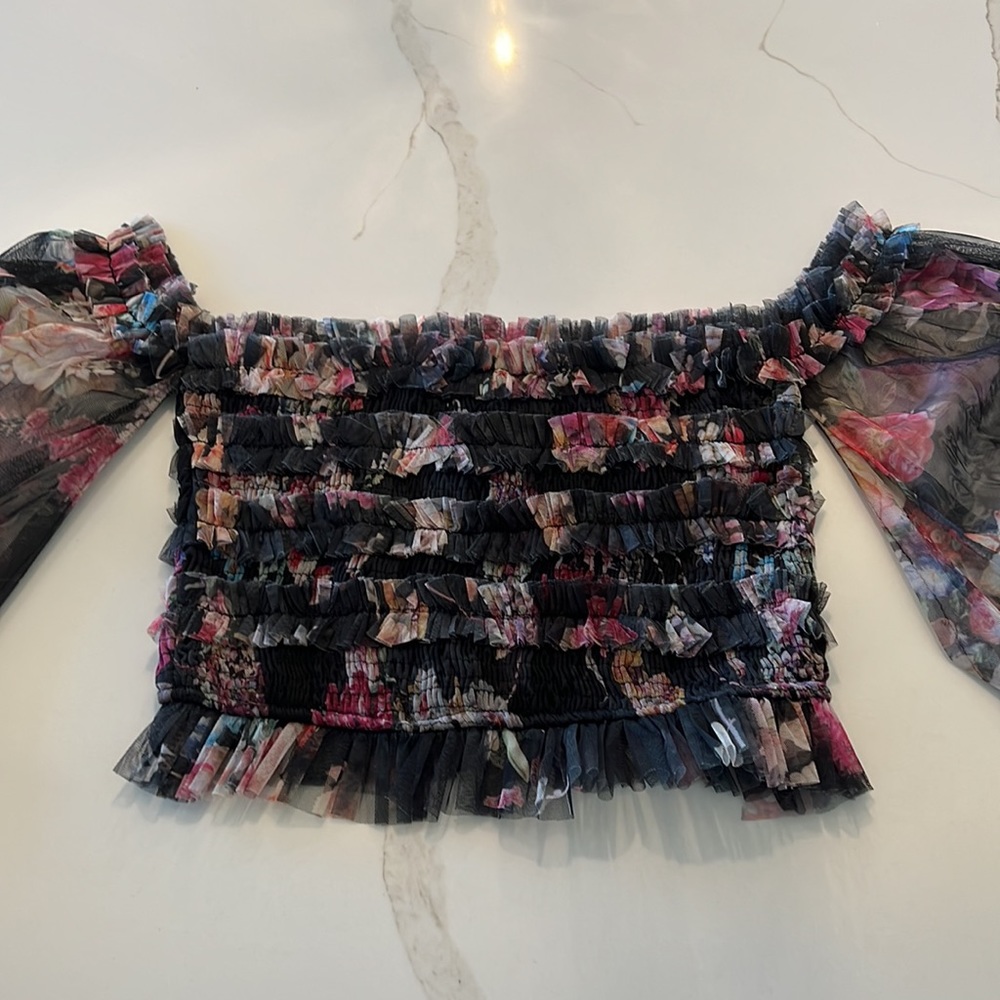 Black Floral Print Long Sleeve Crop